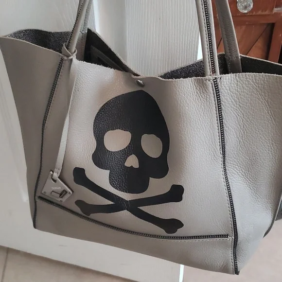 BOTKIER HTF Rare Skull and Crossbones Tote - Picture 10 of 14